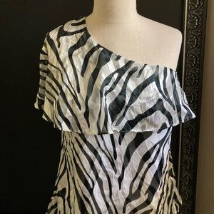 One shoulder blouse
